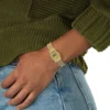 gedragen casio gouden horloge